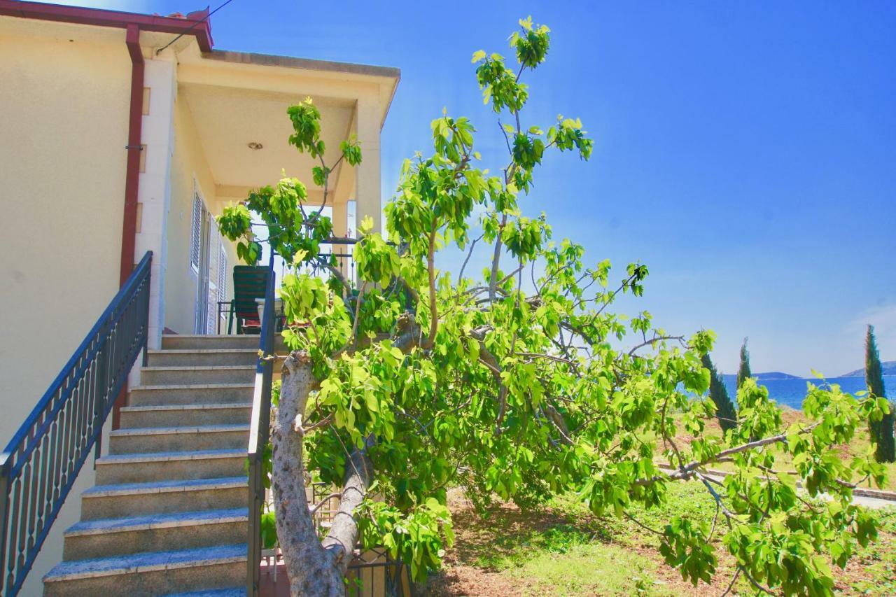 Apartments Burano Trogir Exterior foto
